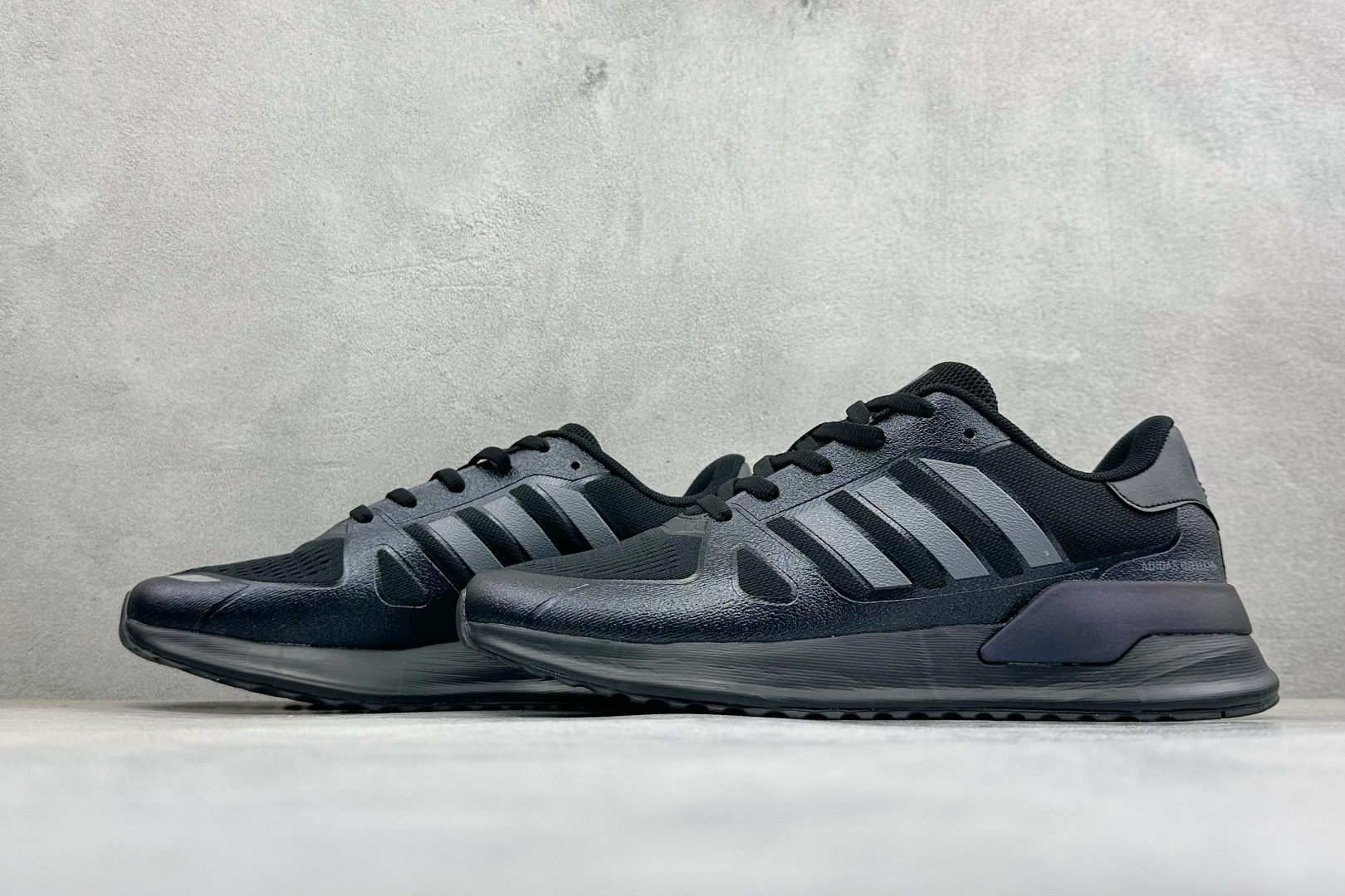 AD TUBULAR SHADOW 百搭舒适 减震耐磨 低帮运动跑鞋 货号：EG4952 尺码：36-45 