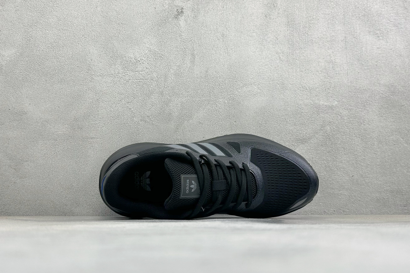 AD TUBULAR SHADOW 百搭舒适 减震耐磨 低帮运动跑鞋 货号：EG4952 尺码：36-45 