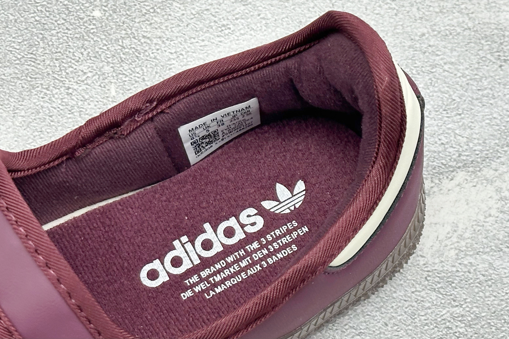 D版Adidas SAMBA JANE W 阿迪达斯 玛丽珍款 板鞋懒人一脚蹬运动鞋 货号：IH6561 尺码：35-4