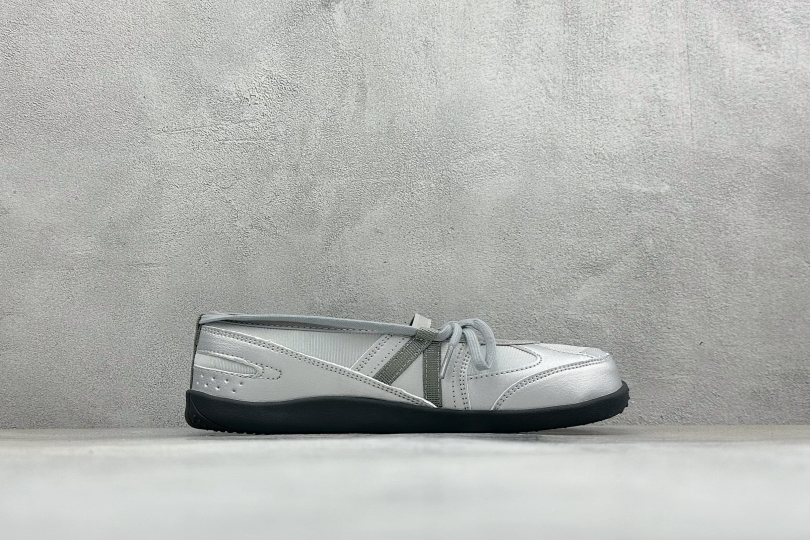 HY版New Balance Flat Breeze 舒适贴合玛丽珍鞋 货号:SD2601SI 尺码:36 37 37. HY版New Balance Flat Breeze 舒适贴合玛丽珍鞋 货号:SD2601SI 尺码:36 37 37.