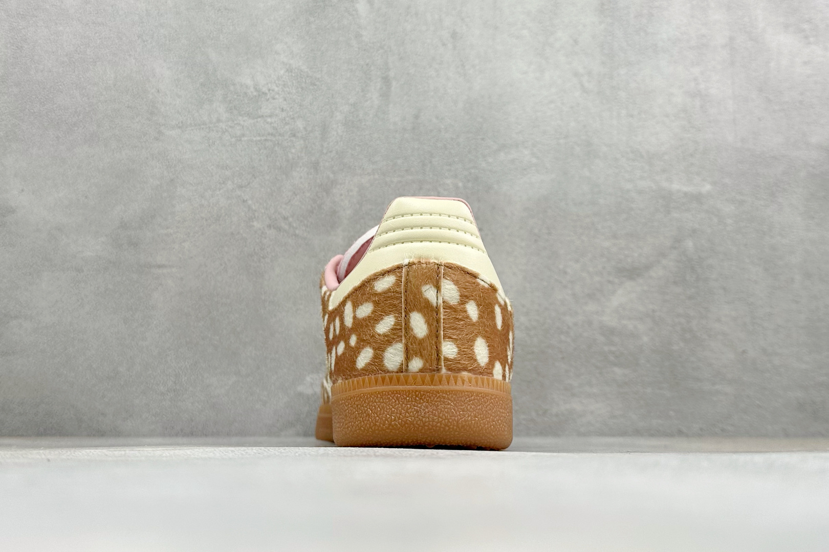 ZC版Adidas Originals Samba OG 阿迪桑巴舞系列绅士德训足球风百搭低帮休闲运动板鞋 货号: KJ