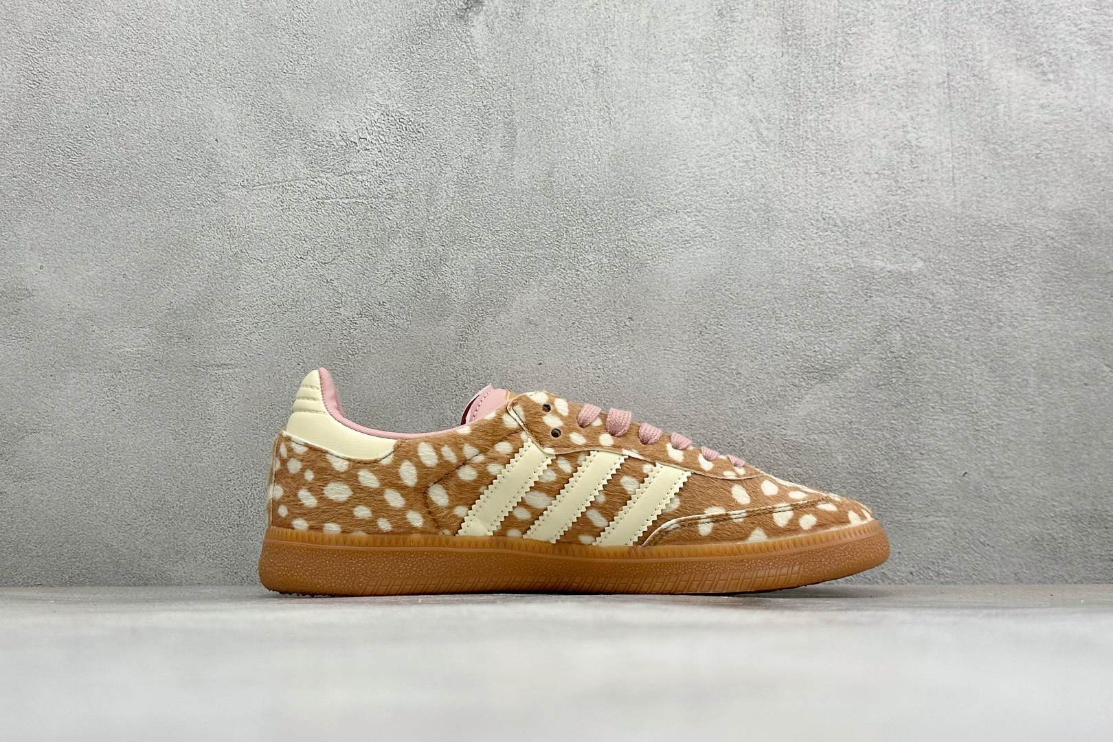 ZC版Adidas Originals Samba OG 阿迪桑巴舞系列绅士德训足球风百搭低帮休闲运动板鞋 货号: KJ