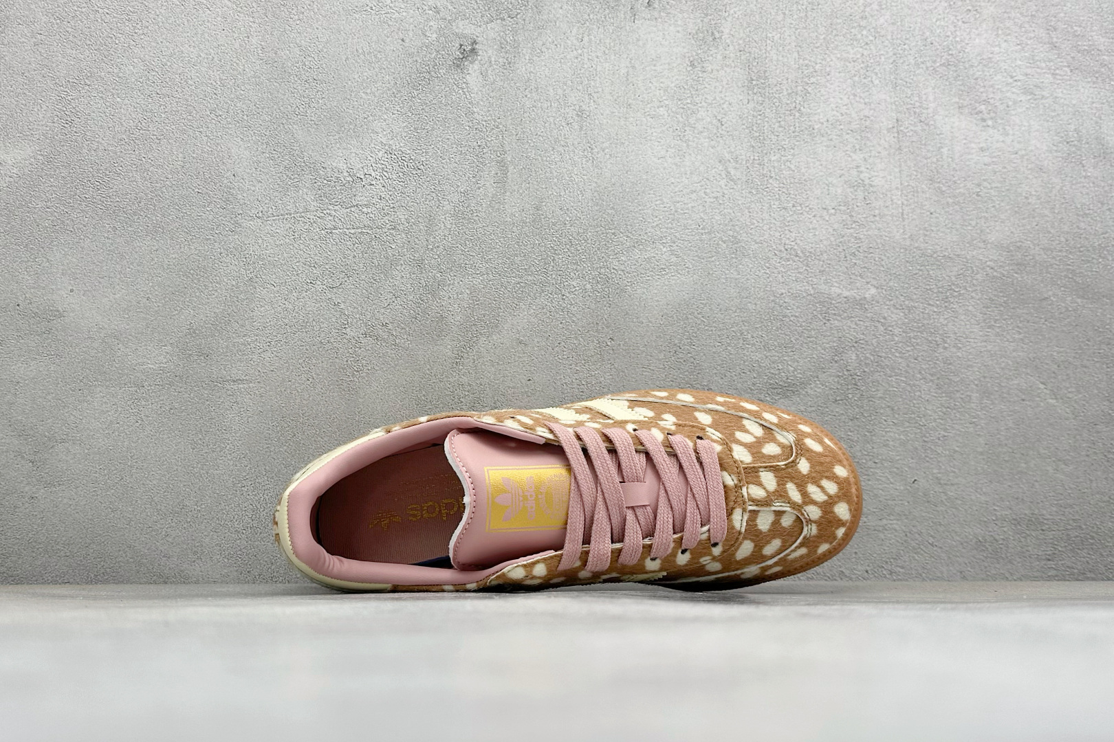 ZC版Adidas Originals Samba OG 阿迪桑巴舞系列绅士德训足球风百搭低帮休闲运动板鞋 货号: KJ