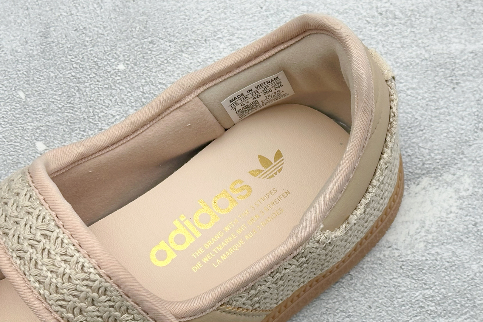 ZC版Adidas Samba Jane 阿迪达斯 玛丽珍懒人生活休闲鞋 货号：LA7836 尺码：36-45 