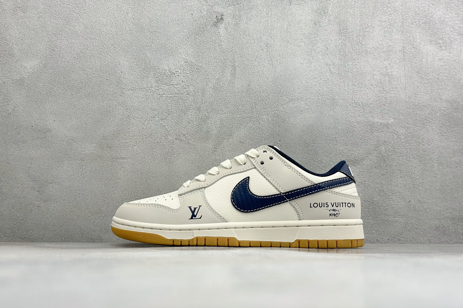 福利特价 Nike Dunk Low Retro 联名 周年高端定制 低帮休闲板鞋 #定制鞋盒 大厂纯原品质出货 超高清 福利特价 Nike Dunk Low Retro 联名 周年高端定制 低帮休闲板鞋 #定制鞋盒 大厂纯原品质出货 超高清