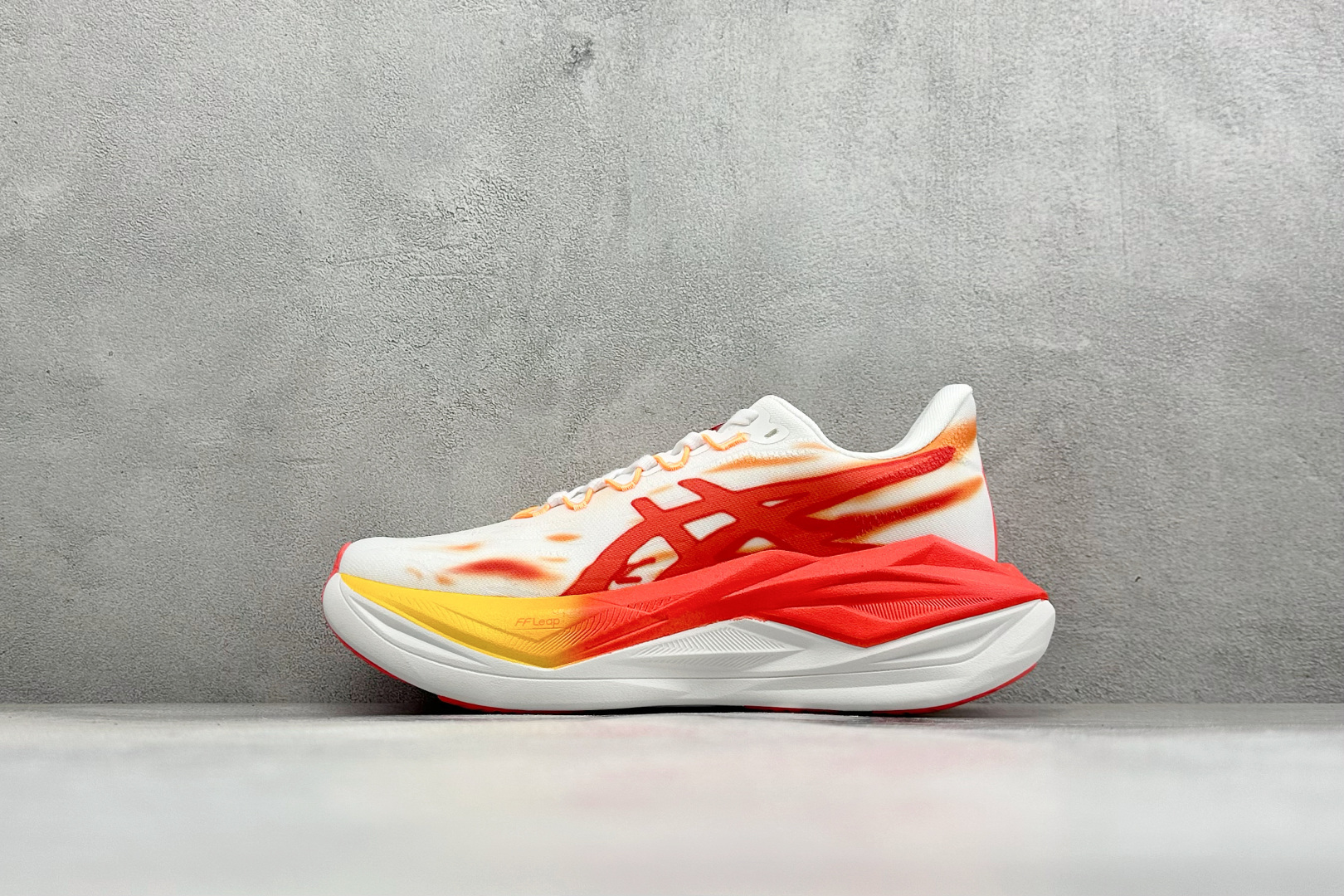 Asics Superblast 3 亚瑟士舒适透气运动跑鞋 货号:1013A177-300 尺码:36 36.5 37 Asics Superblast 3 亚瑟士舒适透气运动跑鞋 货号:1013A177-300 尺码:36 36.5 37