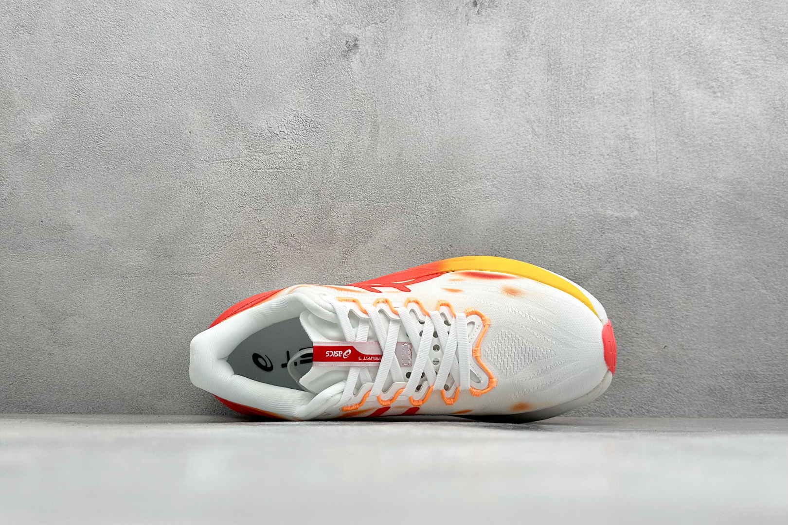 Asics Superblast 3 亚瑟士舒适透气运动跑鞋 货号:1013A177-300 尺码:36 36.5 37 Asics Superblast 3 亚瑟士舒适透气运动跑鞋 货号:1013A177-300 尺码:36 36.5 37