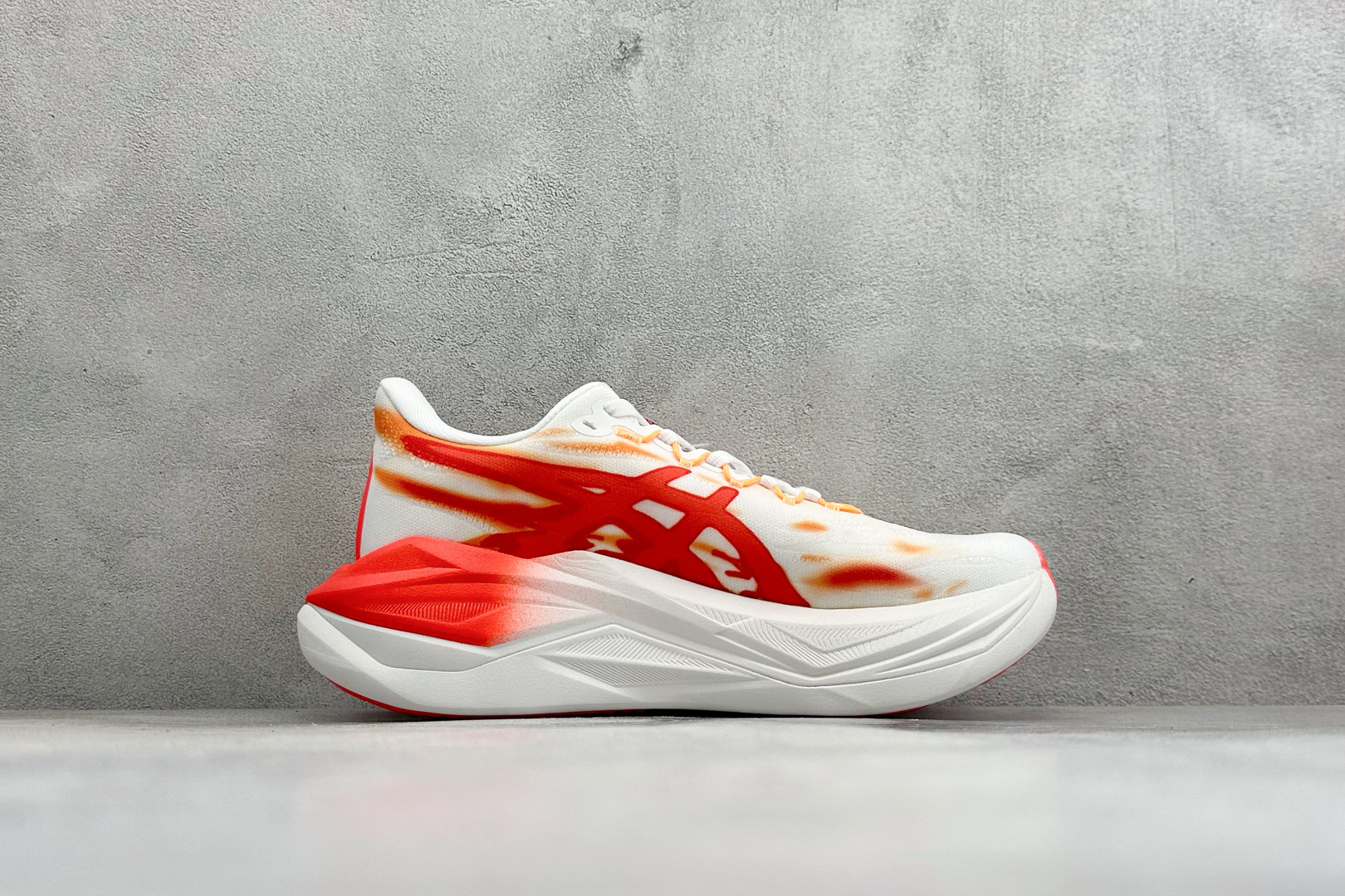 Asics Superblast 3 亚瑟士舒适透气运动跑鞋 货号:1013A177-300 尺码:36 36.5 37 Asics Superblast 3 亚瑟士舒适透气运动跑鞋 货号:1013A177-300 尺码:36 36.5 37