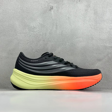 ADIDAS SUPERNOVA RISE 4M 防滑耐磨舒适跑步鞋 采用Dreamstrike+中底,力求为触地添舒适 ADIDAS SUPERNOVA RISE 4M 防滑耐磨舒适跑步鞋 采用Dreamstrike+中底,力求为触地添舒适