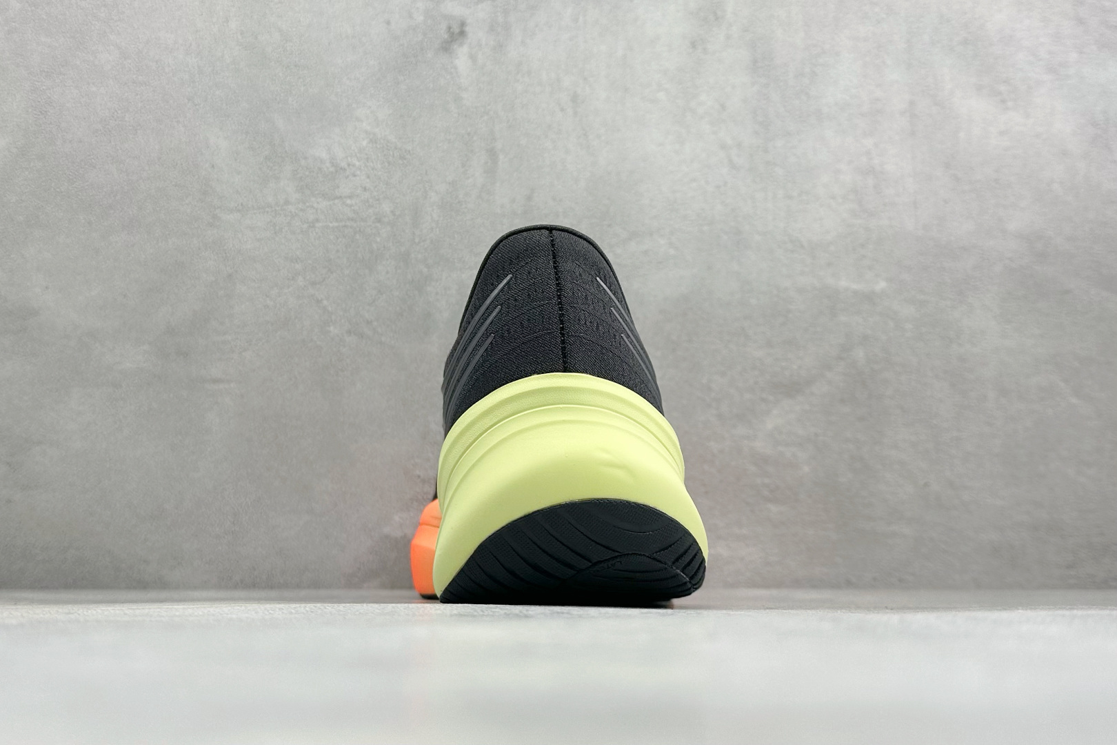 ADIDAS SUPERNOVA RISE 4M 防滑耐磨舒适跑步鞋 采用Dreamstrike+中底,力求为触地添舒适 ADIDAS SUPERNOVA RISE 4M 防滑耐磨舒适跑步鞋 采用Dreamstrike+中底,力求为触地添舒适