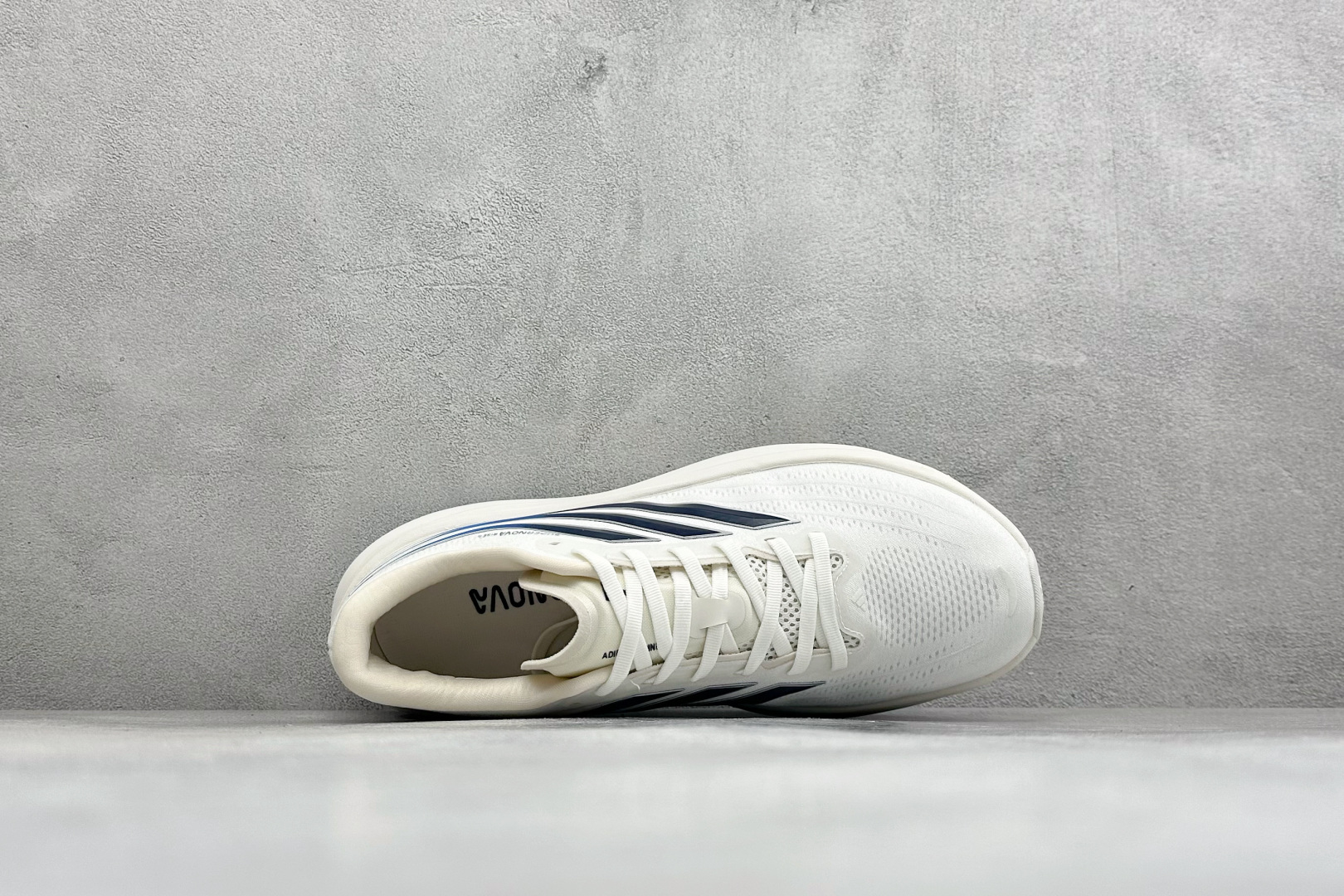 ADIDAS SUPERNOVA RISE 4M 防滑耐磨舒适跑步鞋 采用Dreamstrike+中底,力求为触地添舒适 ADIDAS SUPERNOVA RISE 4M 防滑耐磨舒适跑步鞋 采用Dreamstrike+中底,力求为触地添舒适