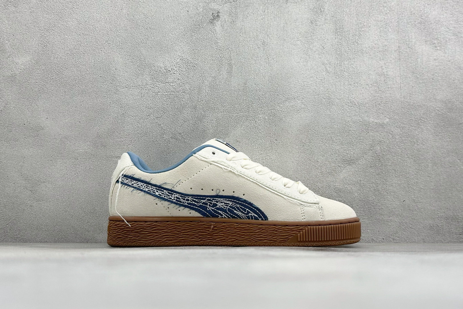 TG版PUMA Suede XL 百搭单品 彪马 防滑耐磨低帮板鞋 简约大方的造型设计，给人以随性休闲的时尚格调，穿着舒