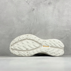 YD版Adidas TERREX FREEHIKER LT 防滑耐磨运动跑鞋 鞋底会比大齿花的越野底更防滑 搭配GORE YD版Adidas TERREX FREEHIKER LT 防滑耐磨运动跑鞋 鞋底会比大齿花的越野底更防滑 搭配GORE