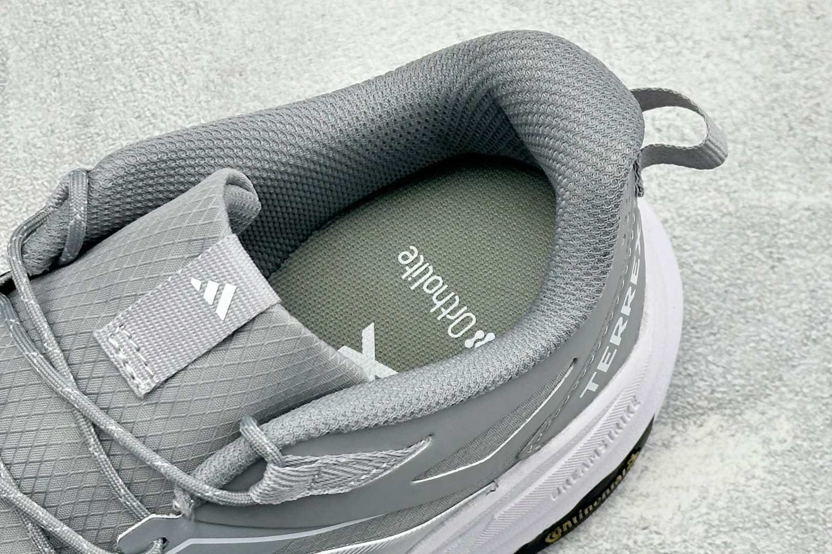 YD版Adidas TERREX FREEHIKER LT 防滑耐磨运动跑鞋 鞋底会比大齿花的越野底更防滑 搭配GORE YD版Adidas TERREX FREEHIKER LT 防滑耐磨运动跑鞋 鞋底会比大齿花的越野底更防滑 搭配GORE