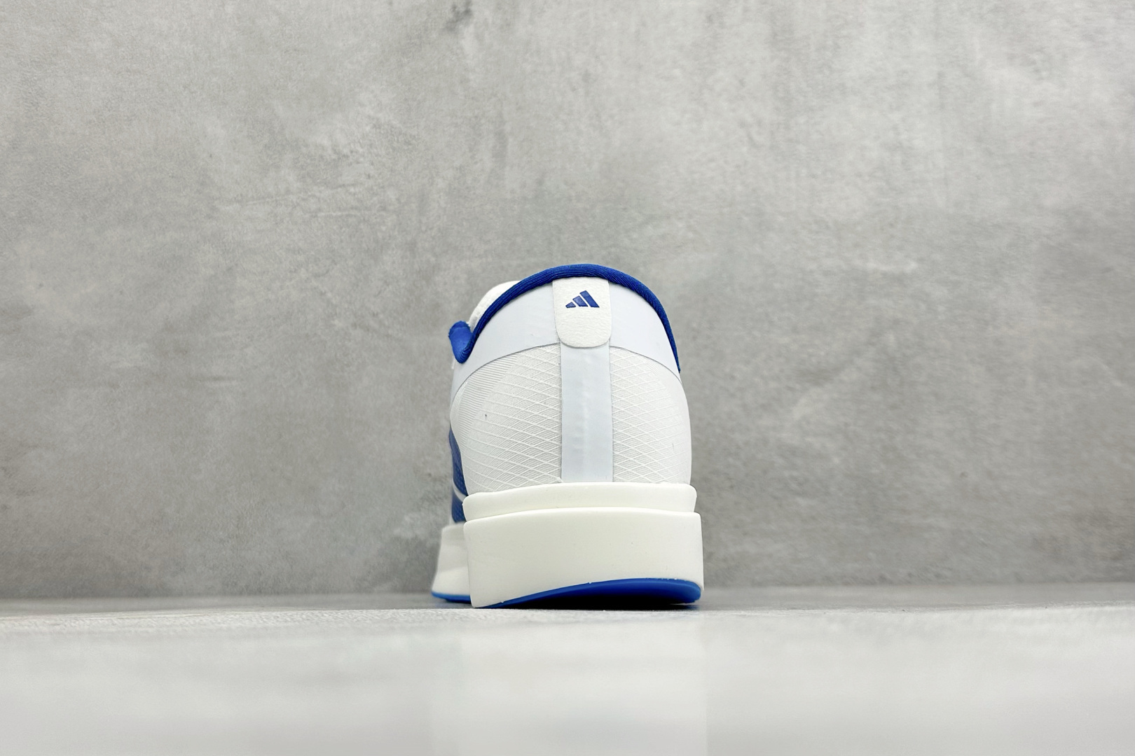 YD版Adidas Adizero Adios 10 阿迪达斯 马拉松飞线贾卡轻质透气休闲运动跑步鞋 采用双层透气网纱 