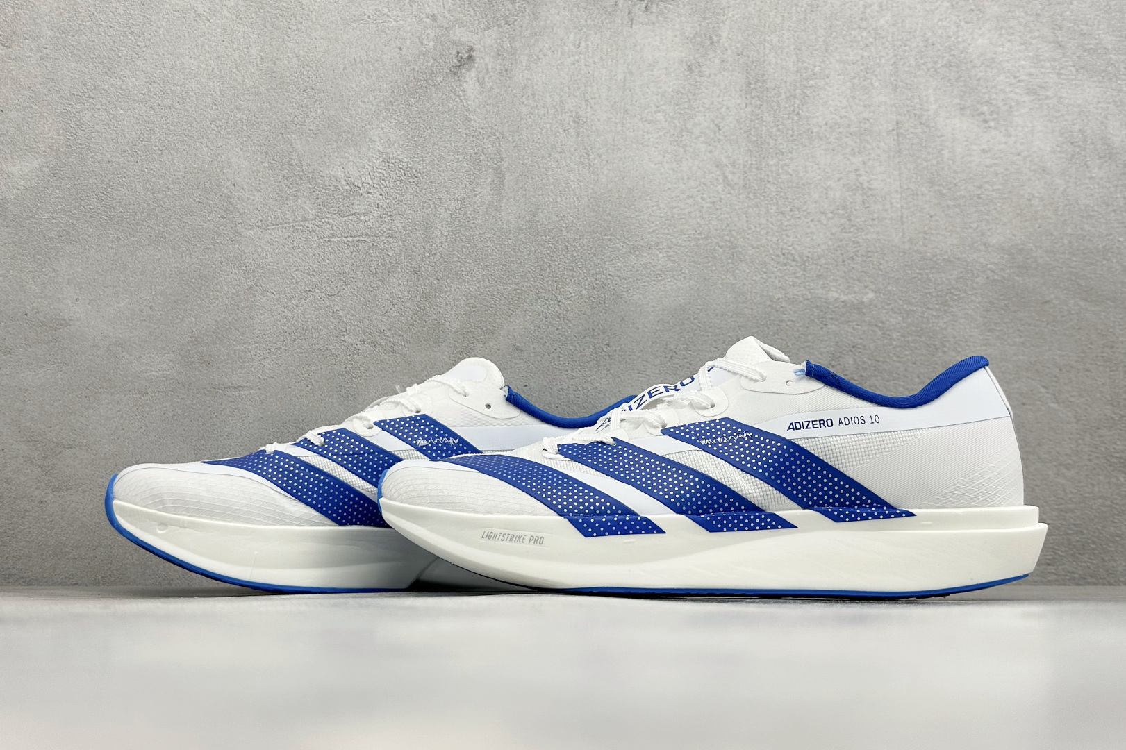 YD版Adidas Adizero Adios 10 阿迪达斯 马拉松飞线贾卡轻质透气休闲运动跑步鞋 采用双层透气网纱 