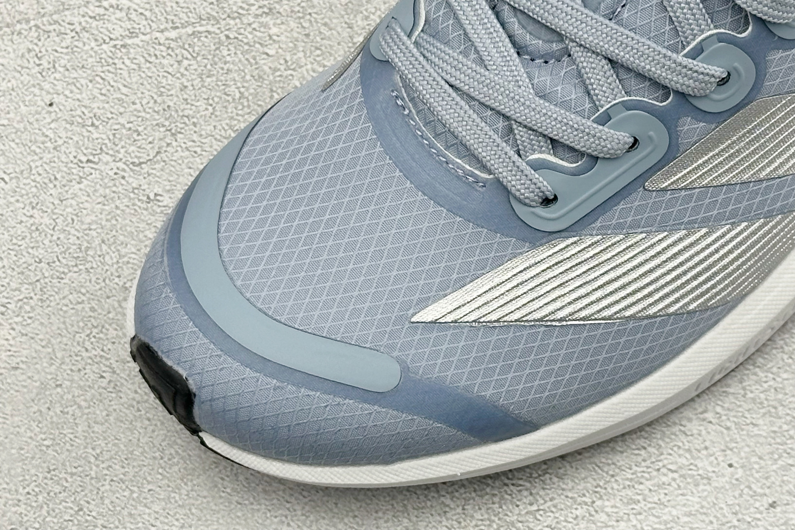 YD版Adidas ADIZEROBK 轻便透气缓震竞速跑步运动鞋 薄底竞训定位:前掌19mm/后掌23mm超薄中底, YD版Adidas ADIZEROBK 轻便透气缓震竞速跑步运动鞋 薄底竞训定位:前掌19mm/后掌23mm超薄中底,