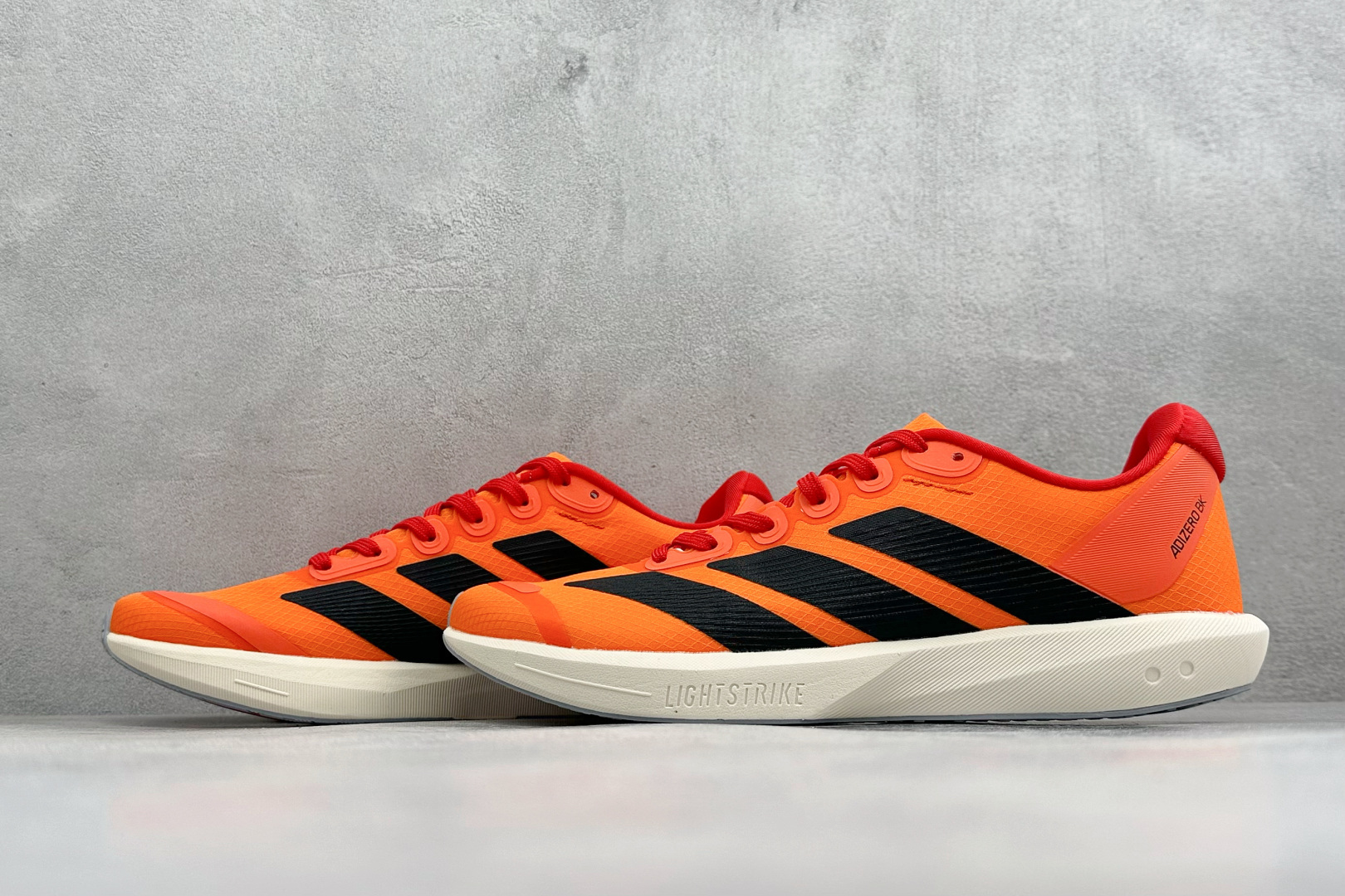 YD版Adidas ADIZEROBK 轻便透气缓震竞速跑步运动鞋 薄底竞训定位:前掌19mm/后掌23mm超薄中底, YD版Adidas ADIZEROBK 轻便透气缓震竞速跑步运动鞋 薄底竞训定位:前掌19mm/后掌23mm超薄中底,