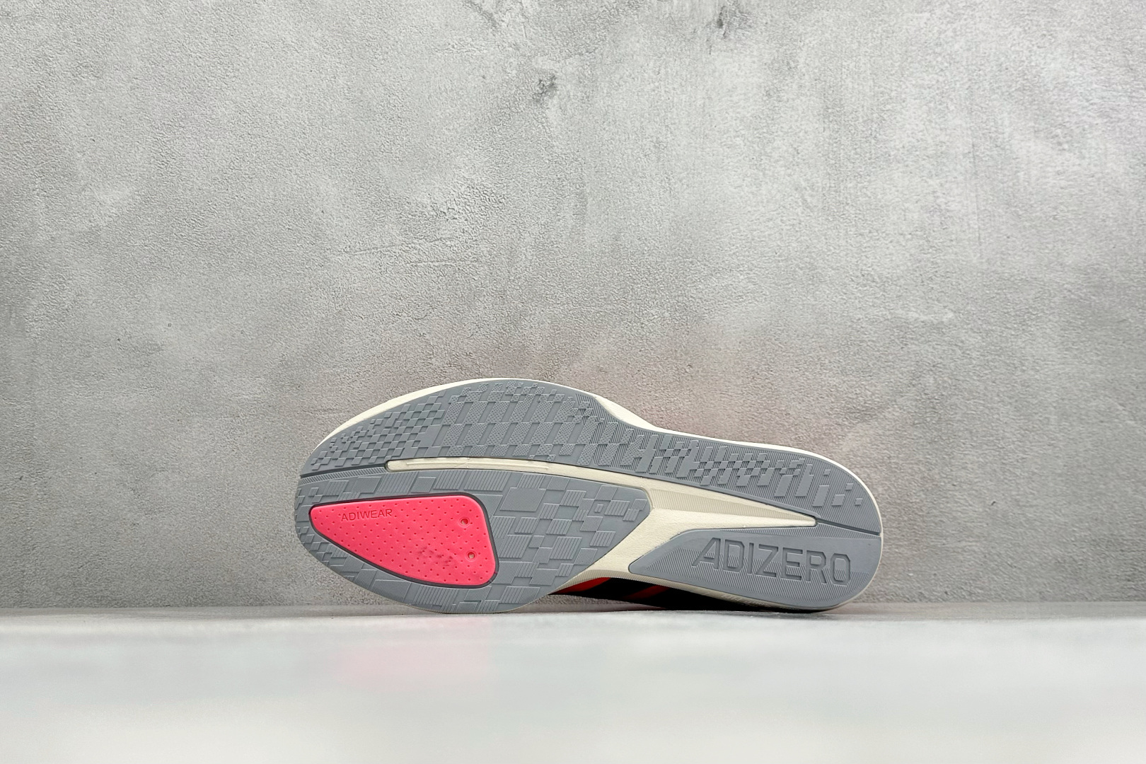 YD版Adidas ADIZEROBK 轻便透气缓震竞速跑步运动鞋 薄底竞训定位:前掌19mm/后掌23mm超薄中底, YD版Adidas ADIZEROBK 轻便透气缓震竞速跑步运动鞋 薄底竞训定位:前掌19mm/后掌23mm超薄中底,