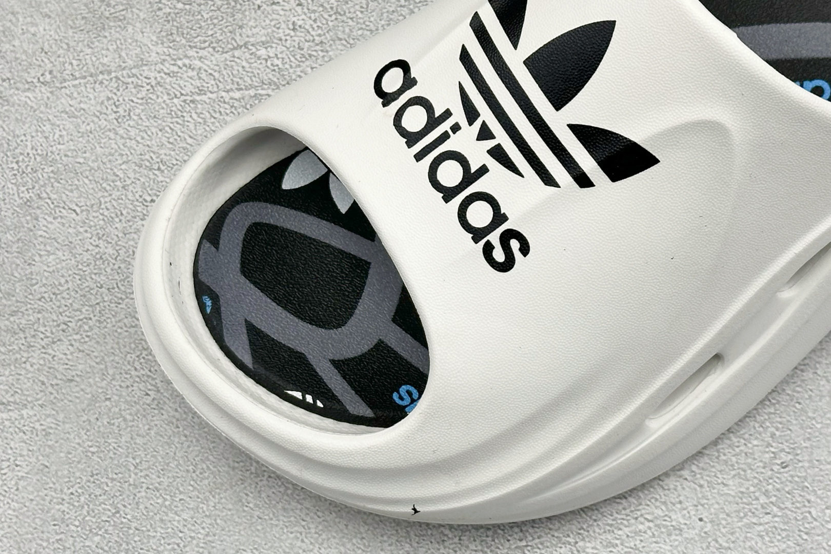Adidas Adicane Slide 男女士凉拖鞋 椰子风沙滩涉水百搭运动穿搭拖鞋 凉拖鞋家居拖鞋 货号 ： Siz