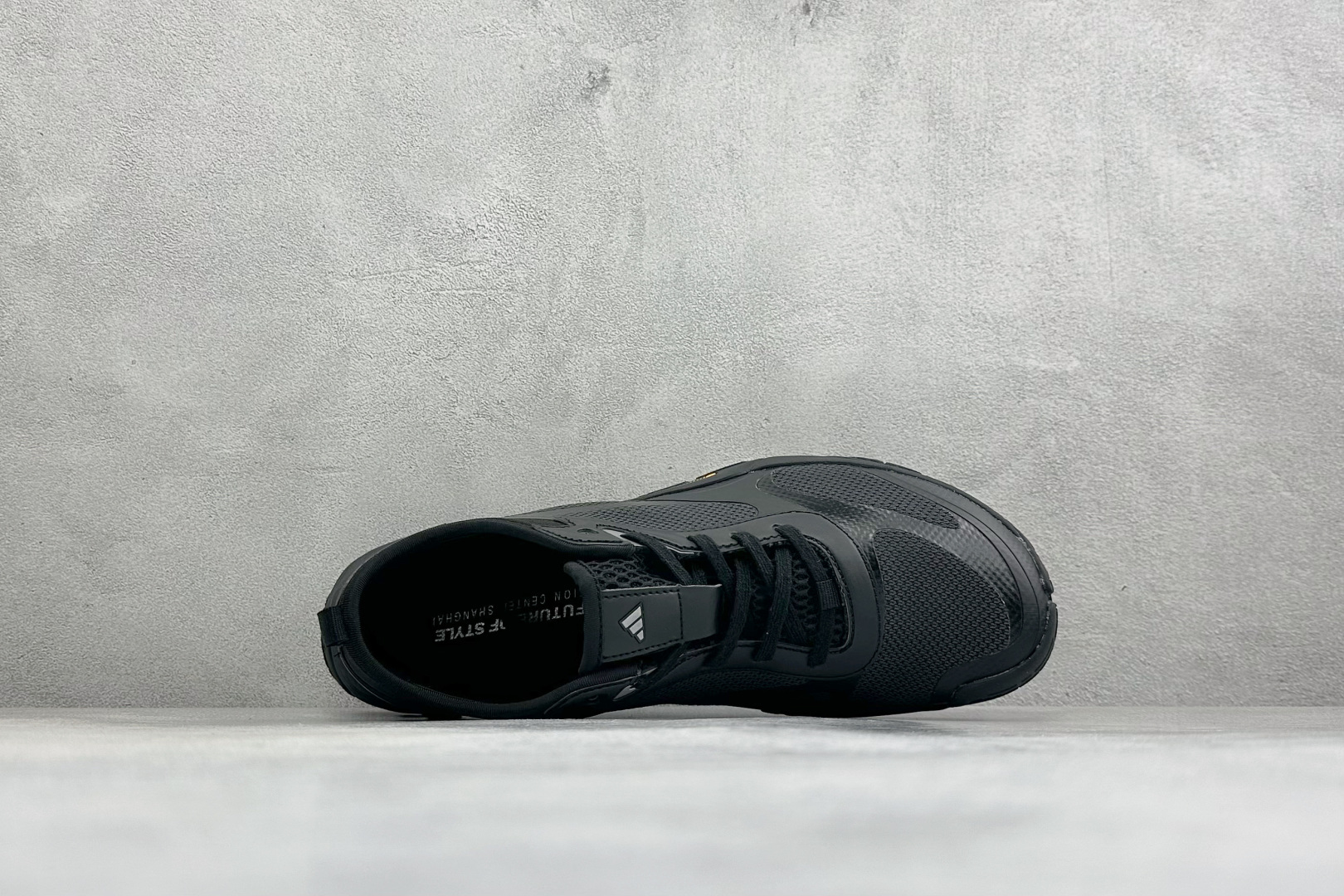 AD GROUNDFLOW 机能薄底运动生活休闲鞋 货号：KH7972 尺码：36-45 