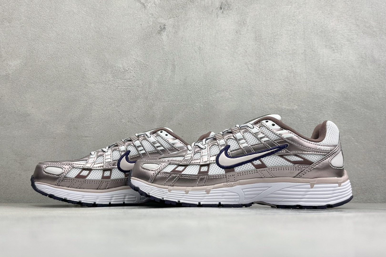 Nike P-6000 耐克低帮休闲城市通勤跑步鞋 采用透气网眼布搭配皮革和合成材质覆面 再现早期鞋款外观 活力配色打造