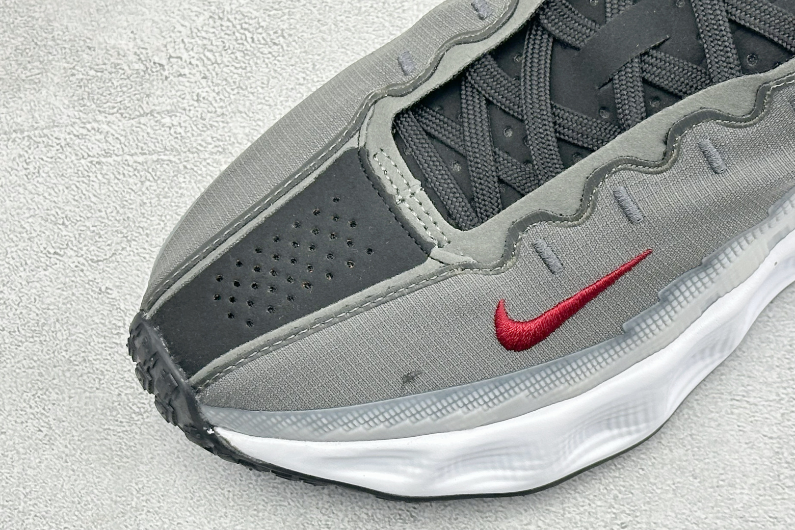 X版HYEIN SEO x Nike Ava Rover Hs II 联名跑鞋 货号：DX4215-306 尺码：36-