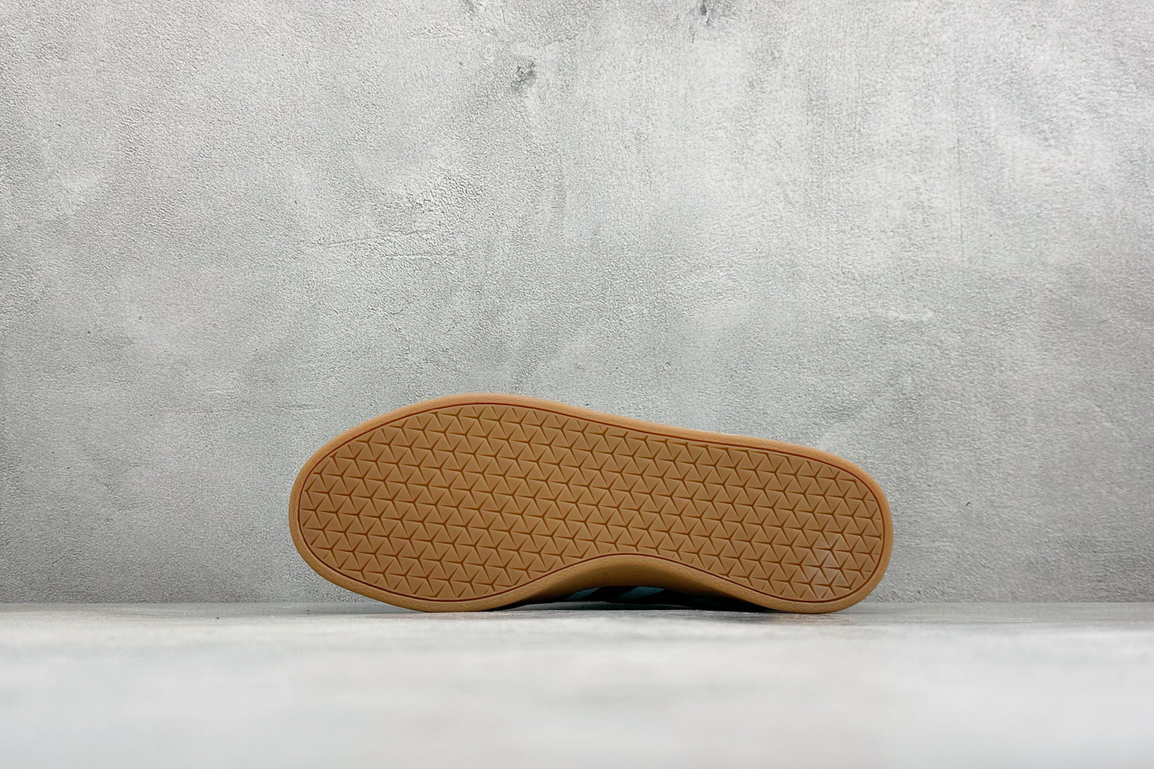 ZC版Adidas VL COURT CLASSIC 时尚舒适 防滑耐磨 运动休闲低帮板鞋 货号：KK3772 尺码：3