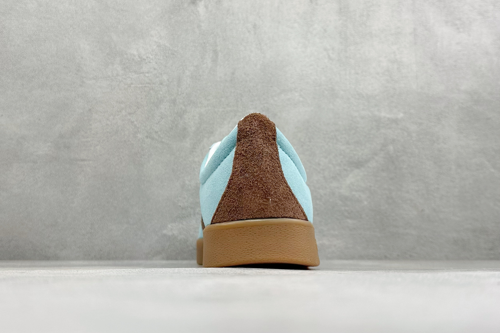 ZC版Adidas VL COURT CLASSIC 时尚舒适 防滑耐磨 运动休闲低帮板鞋 货号：KK3772 尺码：3
