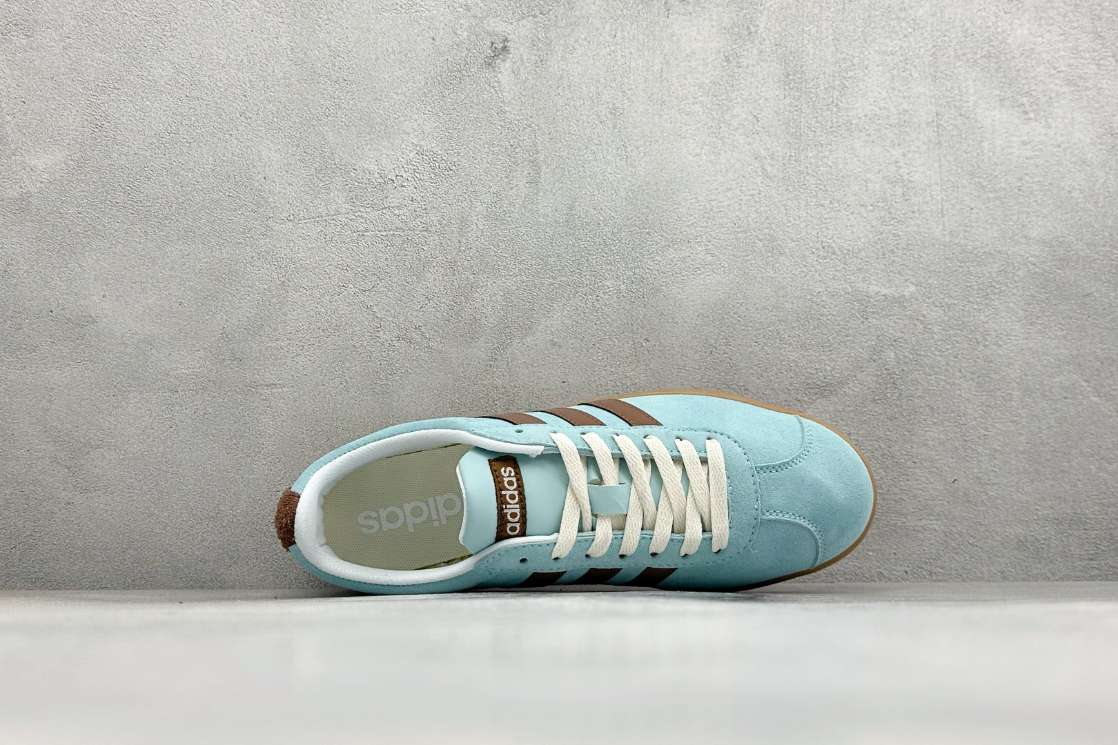 ZC版Adidas VL COURT CLASSIC 时尚舒适 防滑耐磨 运动休闲低帮板鞋 货号：KK3772 尺码：3