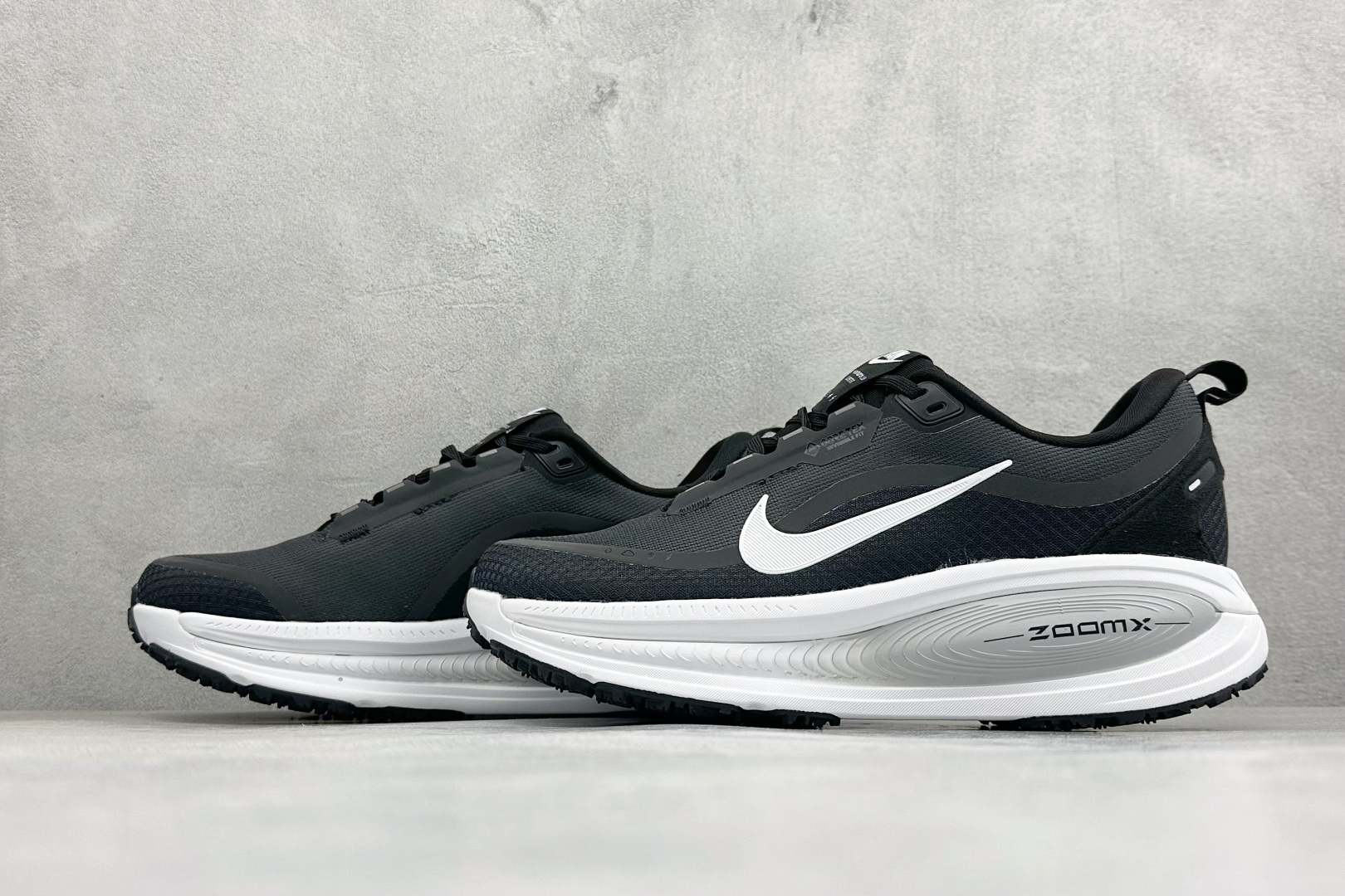 FS版Nike Air Zoom Vomero 18 GTX 缓震休闲跑鞋 货号：HQE98-025 尺码：36-45 