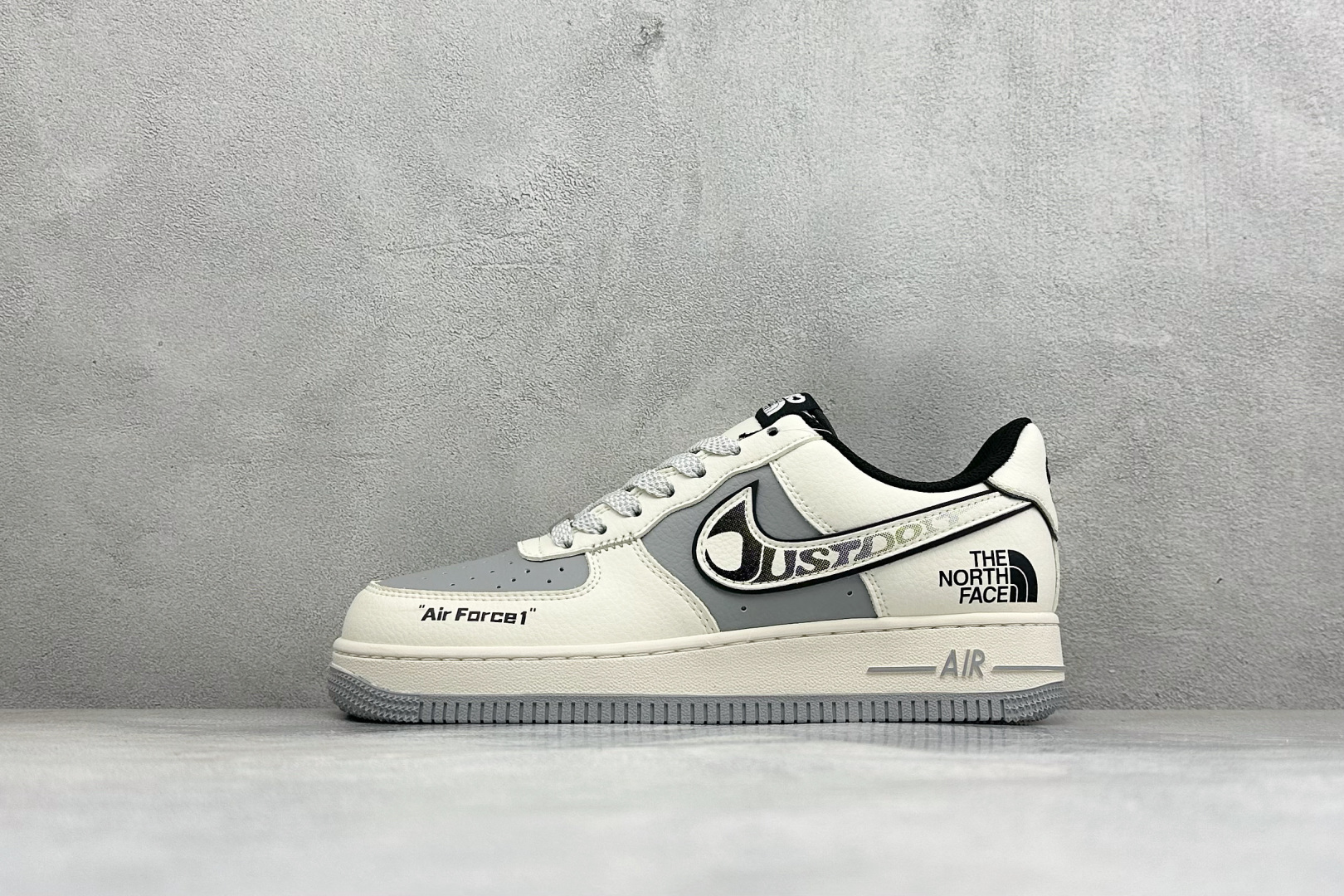 福利特价 Nike Air Force 1'07 Low 联名 空军一号低帮休闲板鞋 #原楦原纸板 纯正空军版型 内置全 福利特价 Nike Air Force 1'07 Low 联名 空军一号低帮休闲板鞋 #原楦原纸板 纯正空军版型 内置全