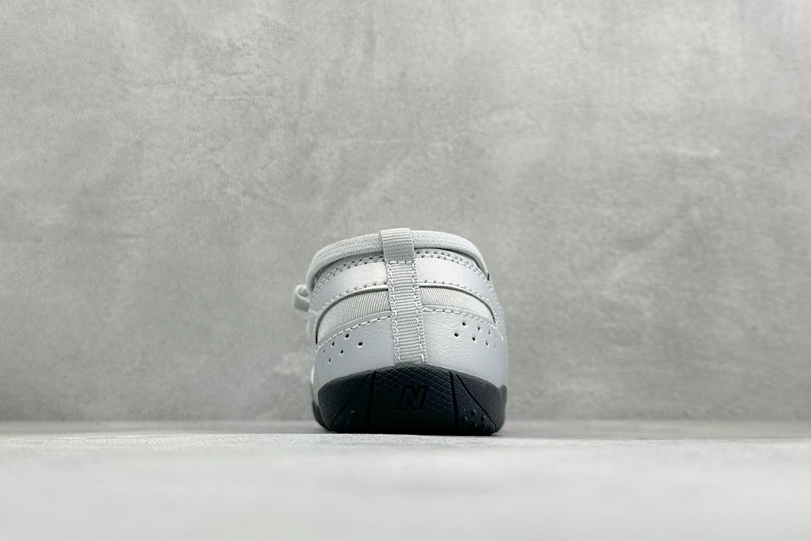 New Balance Flat Breeze 2601 舒适贴合玛丽珍鞋 货号:SD2601SI 尺码:36 37 3 New Balance Flat Breeze 2601 舒适贴合玛丽珍鞋 货号:SD2601SI 尺码:36 37 3