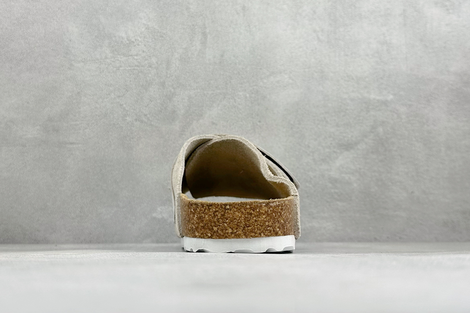 Birkenstock Boston 博肯/苏黎世 宽版 牛皮绒面革平底复古软木休闲鞋 博肯Birkenstock 勃肯 Birkenstock Boston 博肯/苏黎世 宽版 牛皮绒面革平底复古软木休闲鞋 博肯Birkenstock 勃肯