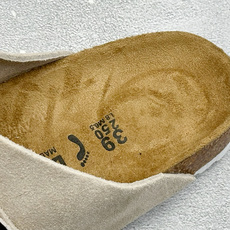 Birkenstock Boston 博肯/苏黎世 宽版 牛皮绒面革平底复古软木休闲鞋 博肯Birkenstock 勃肯 Birkenstock Boston 博肯/苏黎世 宽版 牛皮绒面革平底复古软木休闲鞋 博肯Birkenstock 勃肯