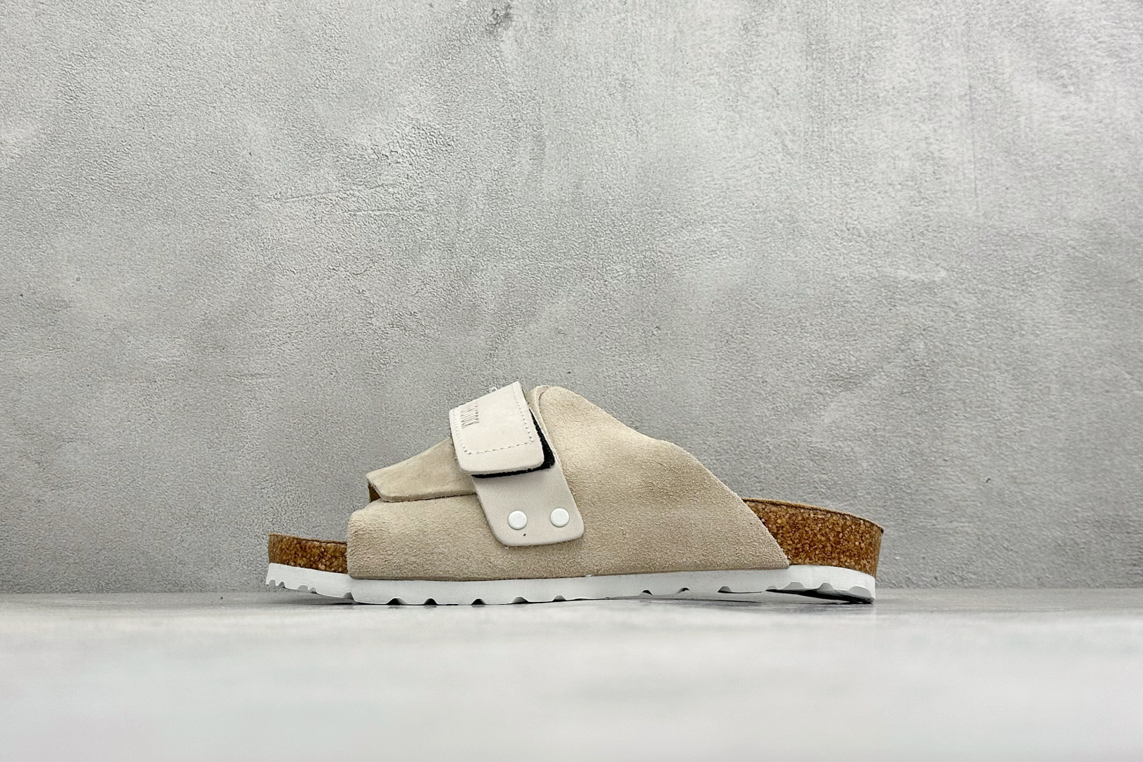 Birkenstock Boston 博肯/苏黎世 宽版 牛皮绒面革平底复古软木休闲鞋 博肯Birkenstock 勃肯 Birkenstock Boston 博肯/苏黎世 宽版 牛皮绒面革平底复古软木休闲鞋 博肯Birkenstock 勃肯