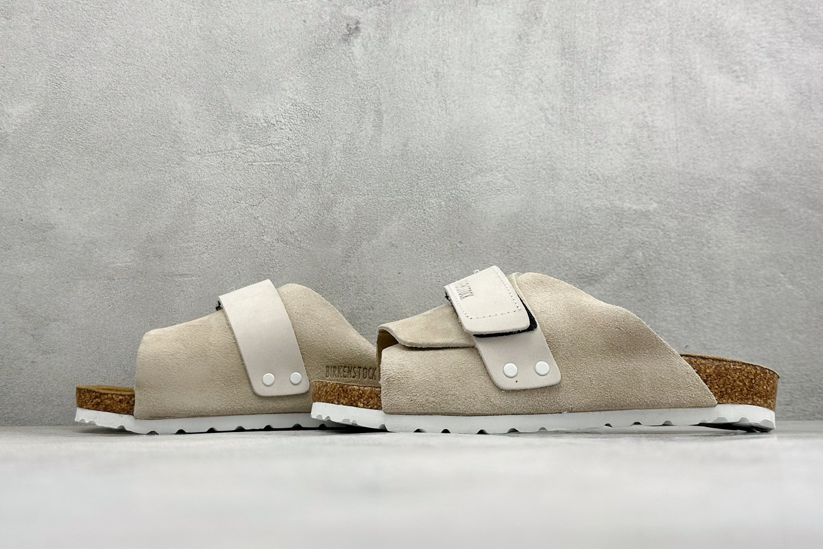 Birkenstock Boston 博肯/苏黎世 宽版 牛皮绒面革平底复古软木休闲鞋 博肯Birkenstock 勃肯 Birkenstock Boston 博肯/苏黎世 宽版 牛皮绒面革平底复古软木休闲鞋 博肯Birkenstock 勃肯