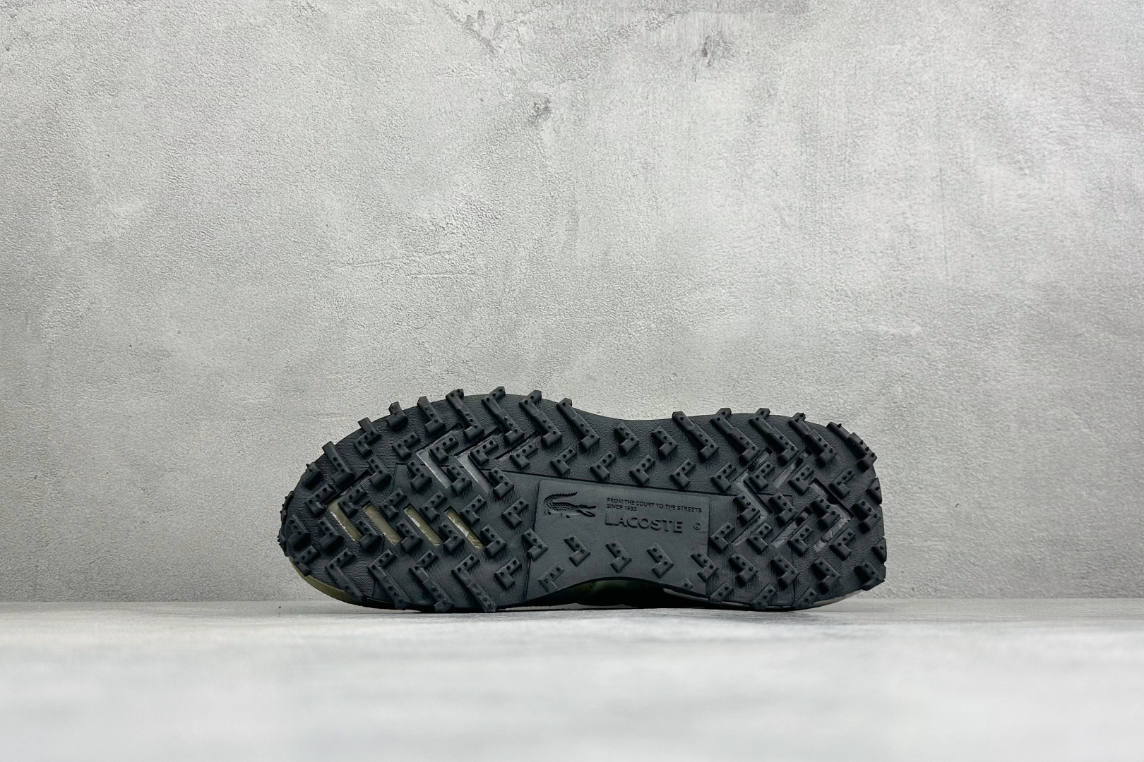 LACOSTE法国鳄鱼 织物牛剖层革 圆头系带 低帮 生活休闲鞋 尺码：40-45 