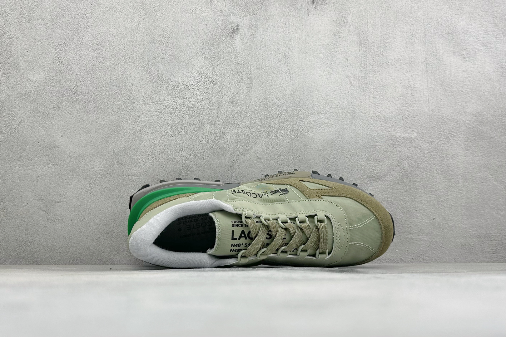 LACOSTE法国鳄鱼 织物牛剖层革 圆头系带 低帮 生活休闲鞋 尺码：40-45 