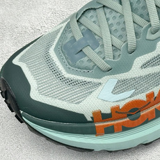 H版Hoka One One Mafate X 百搭经典超马越野跑步鞋 鞋面采用轻量梭织透气编织材质,中底搭载双密度分层 H版Hoka One One Mafate X 百搭经典超马越野跑步鞋 鞋面采用轻量梭织透气编织材质,中底搭载双密度分层