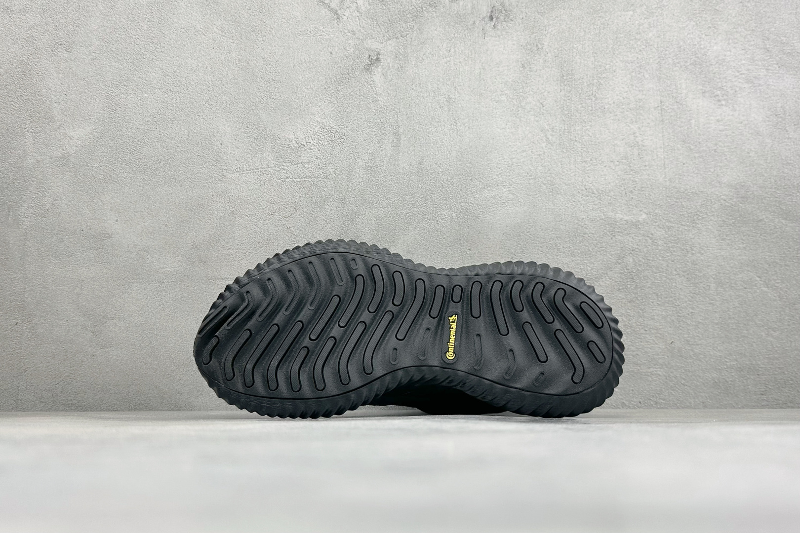 Adidas AlphaBounce Beyond M 阿迪耐磨透气防震跑步鞋 保暖弹力透气贾卡鞋面 正确高弹轻量 发泡