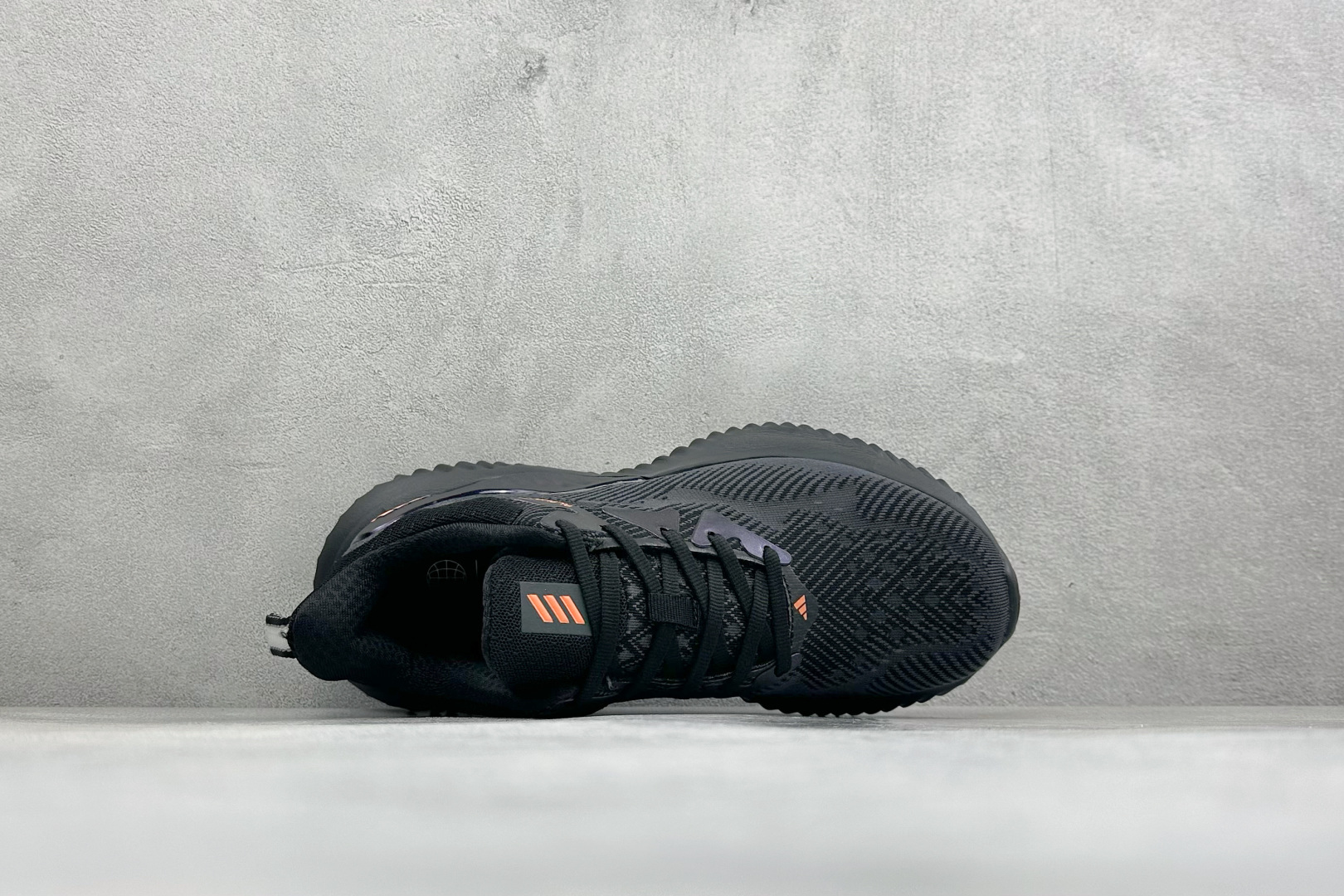 Adidas AlphaBounce Beyond M 阿迪耐磨透气防震跑步鞋 保暖弹力透气贾卡鞋面 正确高弹轻量 发泡