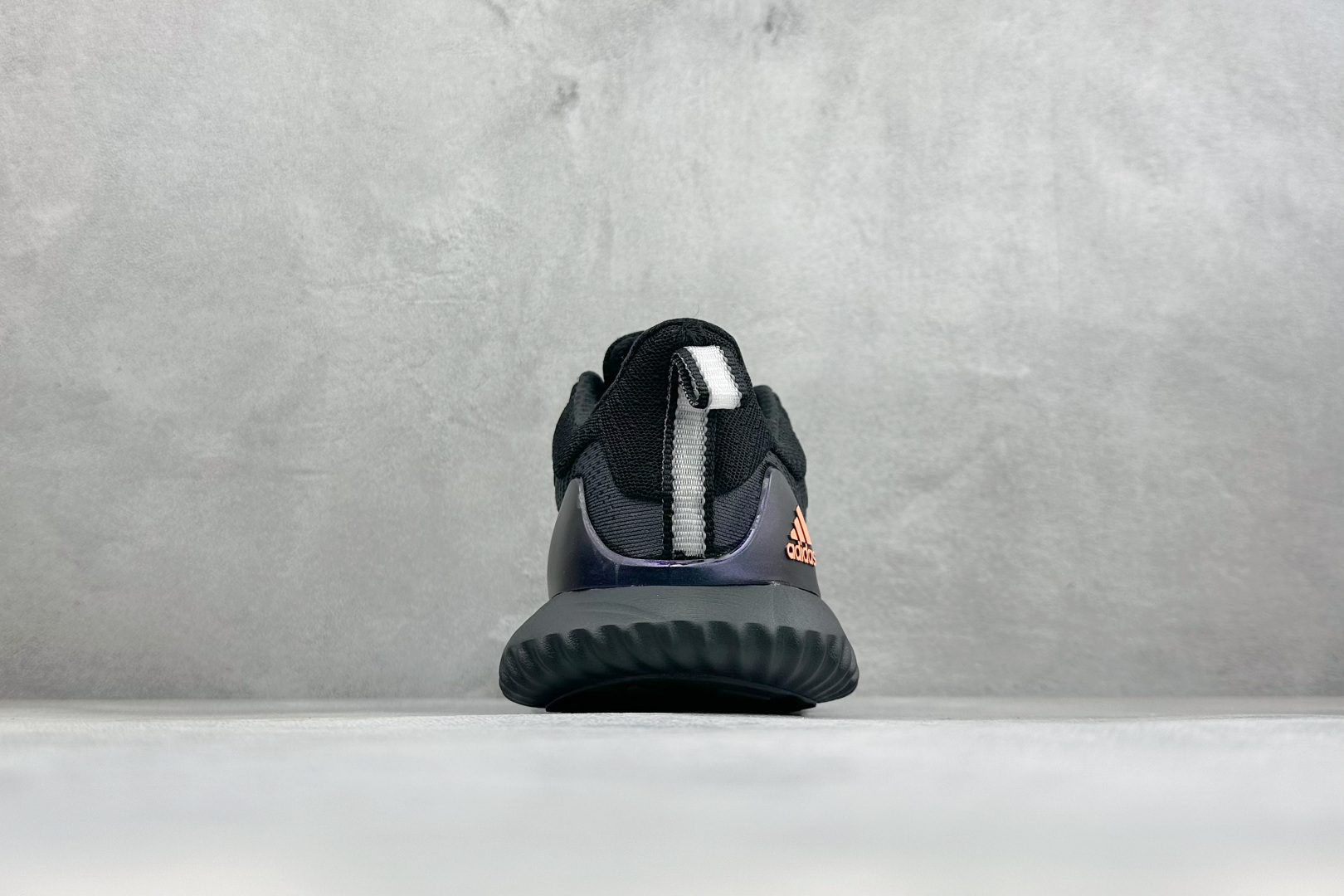 Adidas AlphaBounce Beyond M 阿迪耐磨透气防震跑步鞋 保暖弹力透气贾卡鞋面 正确高弹轻量 发泡