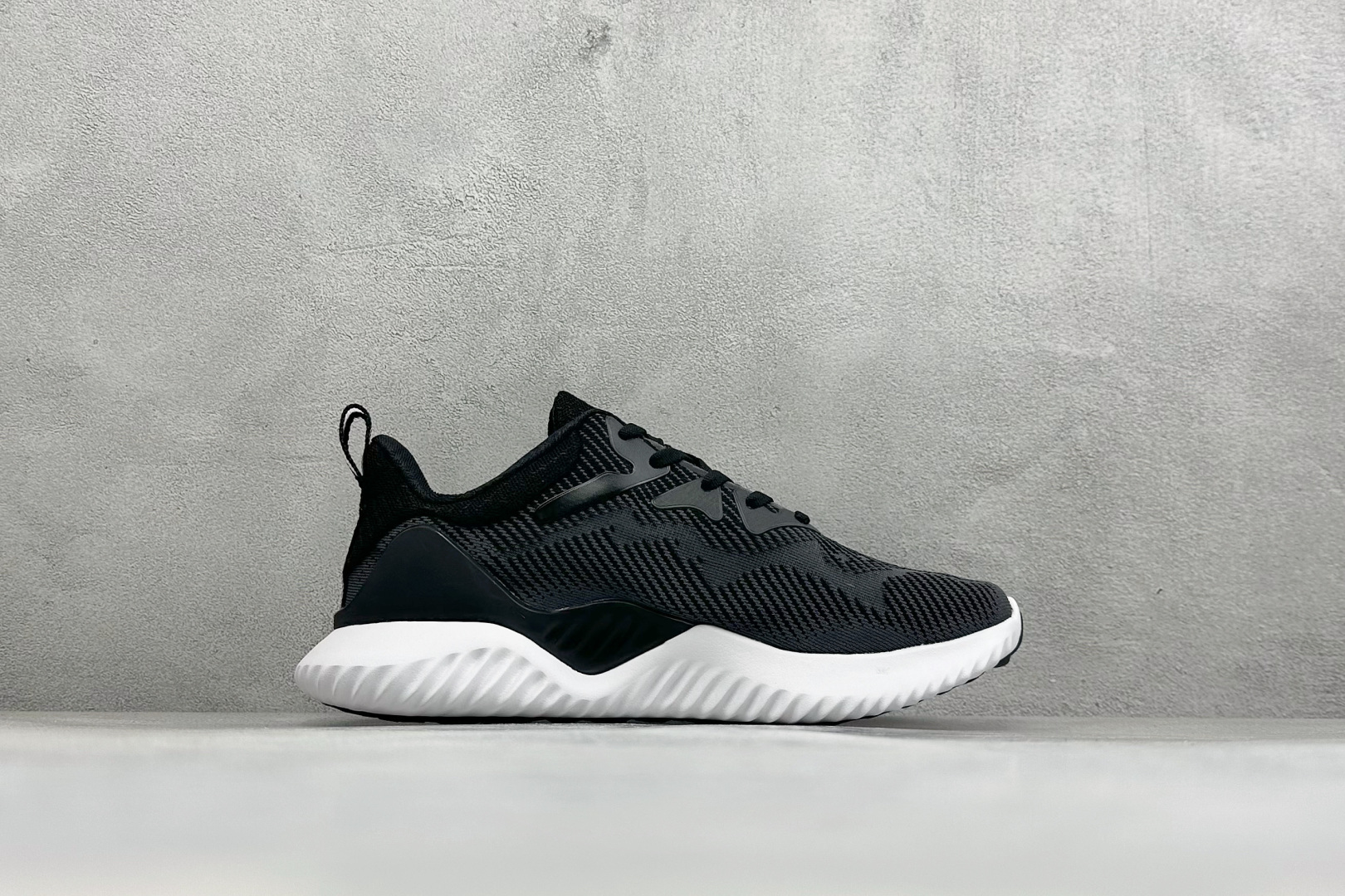 Adidas AlphaBounce Beyond M 阿迪耐磨透气防震跑步鞋 保暖弹力透气贾卡鞋面 正确高弹轻量 发泡 Adidas AlphaBounce Beyond M 阿迪耐磨透气防震跑步鞋 保暖弹力透气贾卡鞋面 正确高弹轻量 发泡