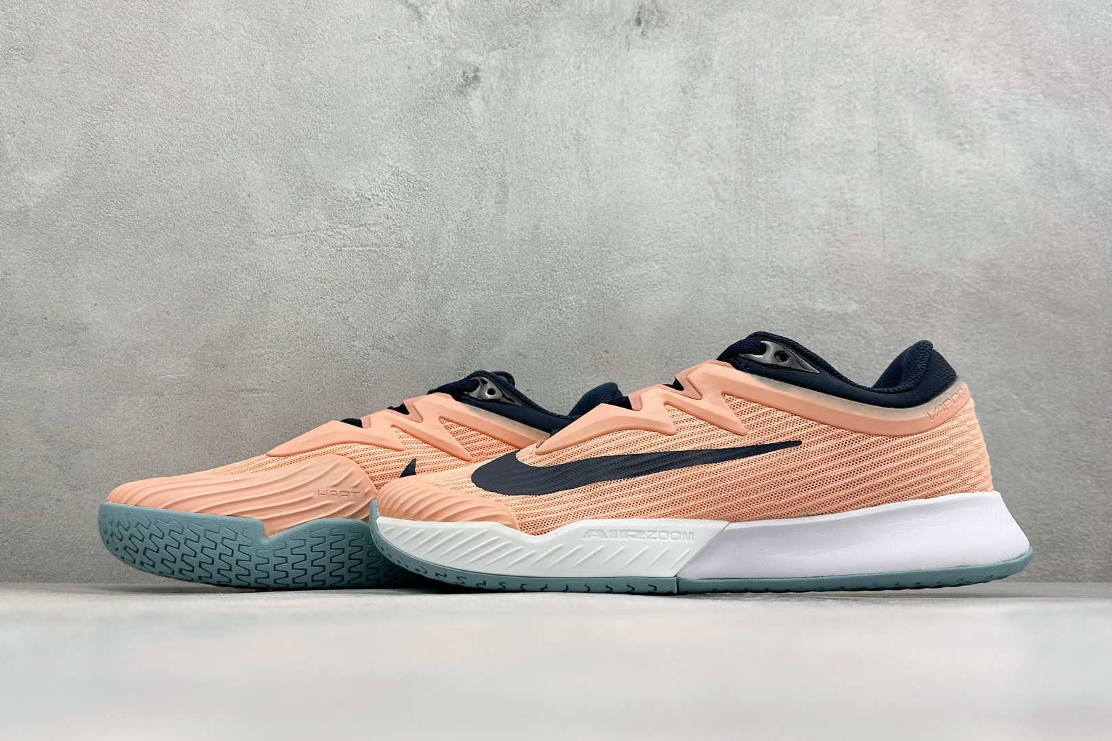 Nike ZOOM VAPOR PRO 3 HC 舒适百搭减震低帮网球鞋 货号：FZ2161-800 尺码：36-45 