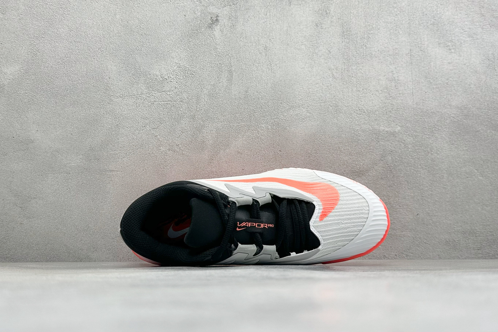 Nike ZOOM VAPOR PRO 3 HC 舒适百搭减震低帮网球鞋 货号：HV1376-100 尺码：36-45 