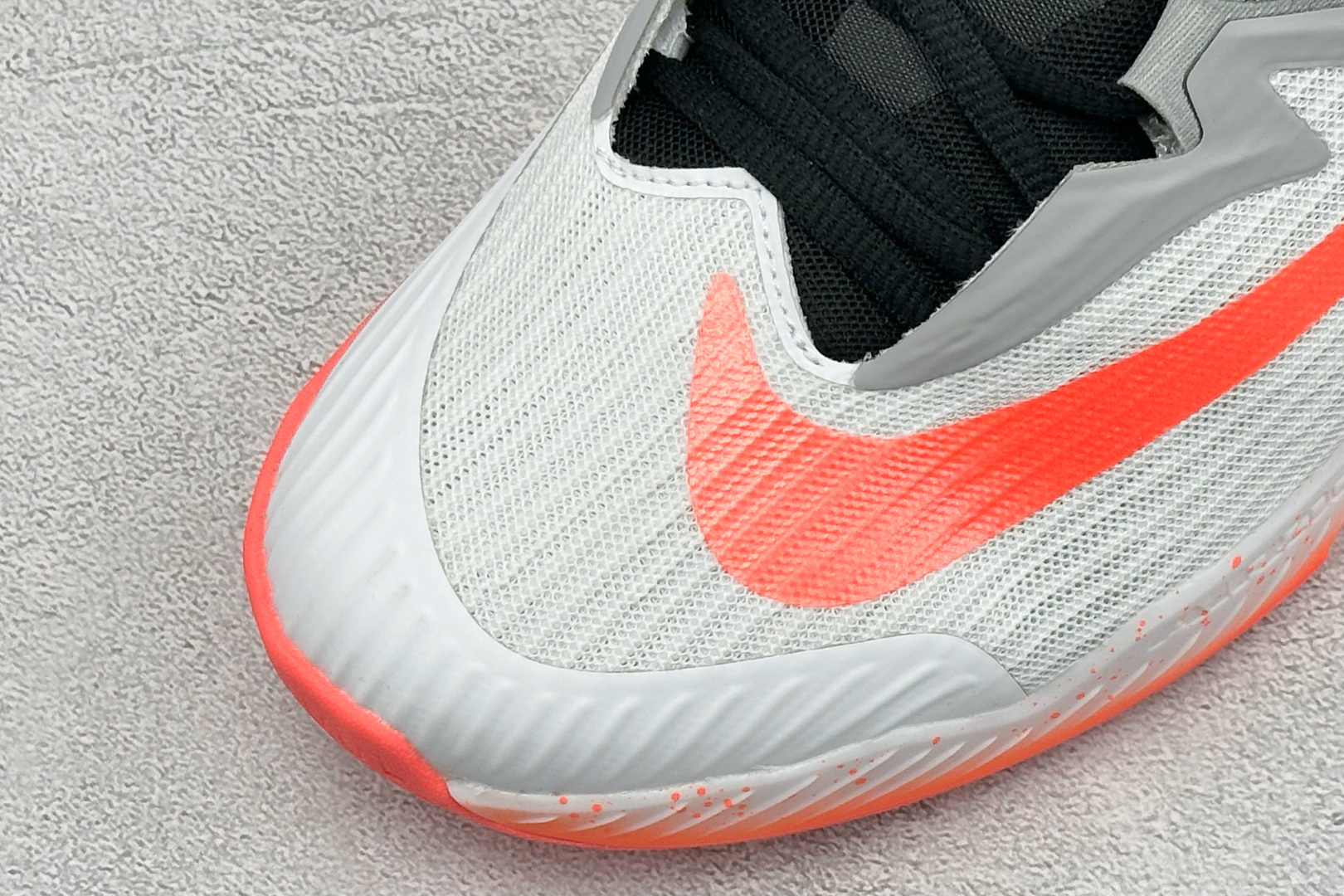 Nike ZOOM VAPOR PRO 3 HC 舒适百搭减震低帮网球鞋 货号：HV1376-100 尺码：36-45 