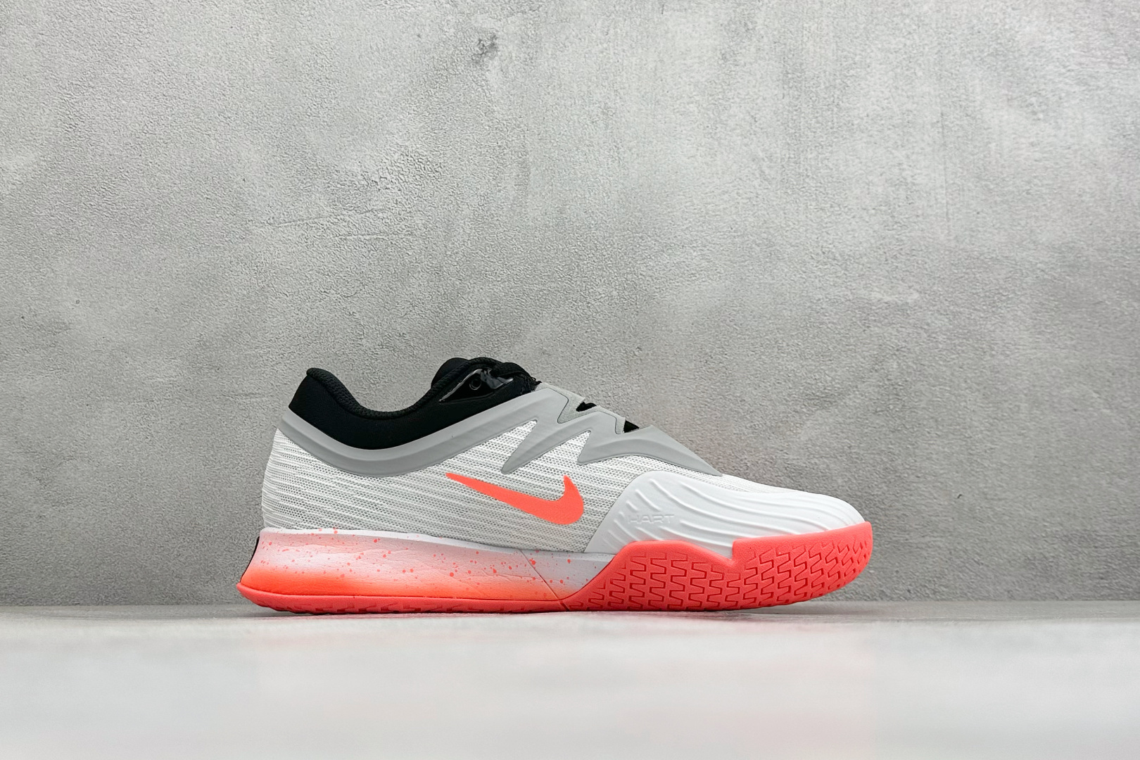 Nike ZOOM VAPOR PRO 3 HC 舒适百搭减震低帮网球鞋 货号：HV1376-100 尺码：36-45 