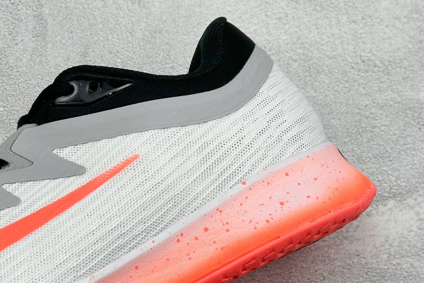 Nike ZOOM VAPOR PRO 3 HC 舒适百搭减震低帮网球鞋 货号：HV1376-100 尺码：36-45 