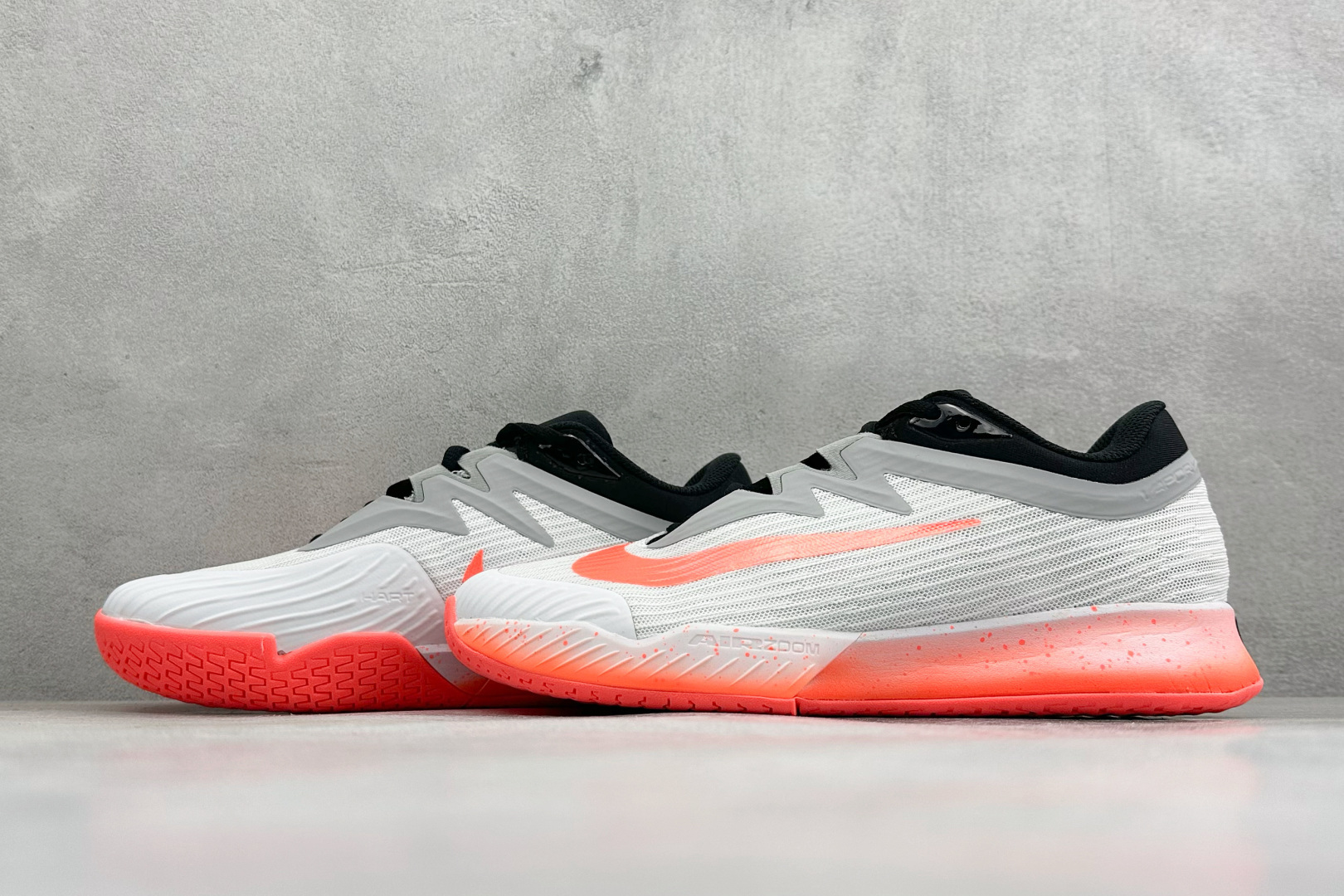 Nike ZOOM VAPOR PRO 3 HC 舒适百搭减震低帮网球鞋 货号：HV1376-100 尺码：36-45 